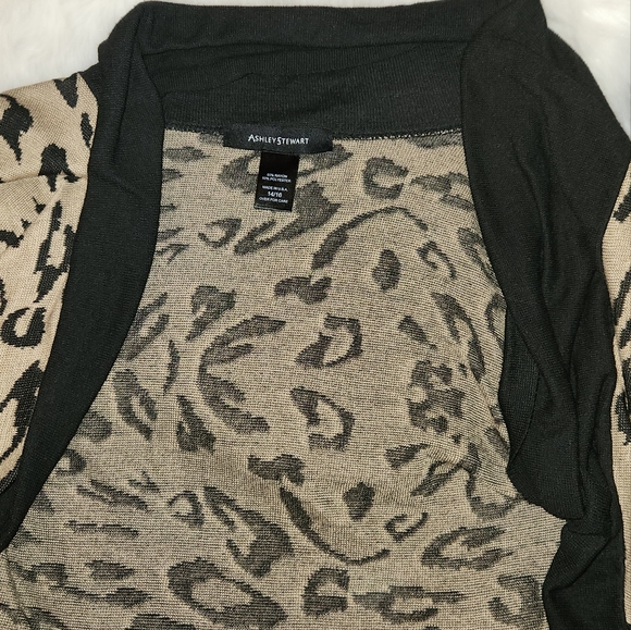 ASHLEY STEWART LEPORARD CARDIGAN !! - Picture 5 of 6